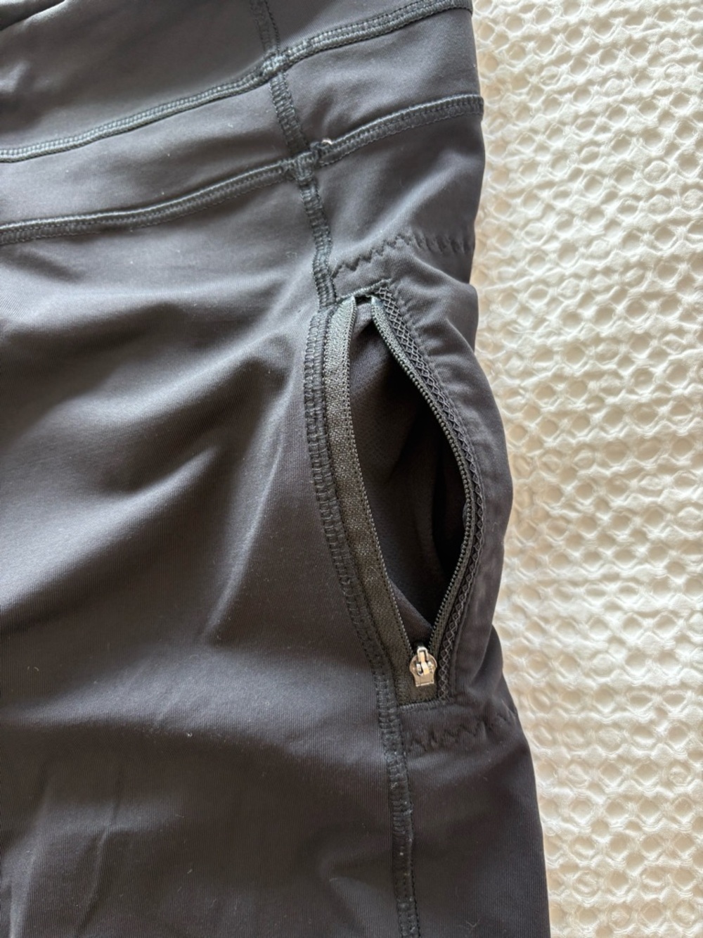 Lululemon Inspire Tight II Mesh Leggings Black Size 6 Luxtreme Zip Pocket - Picture 8 of 16